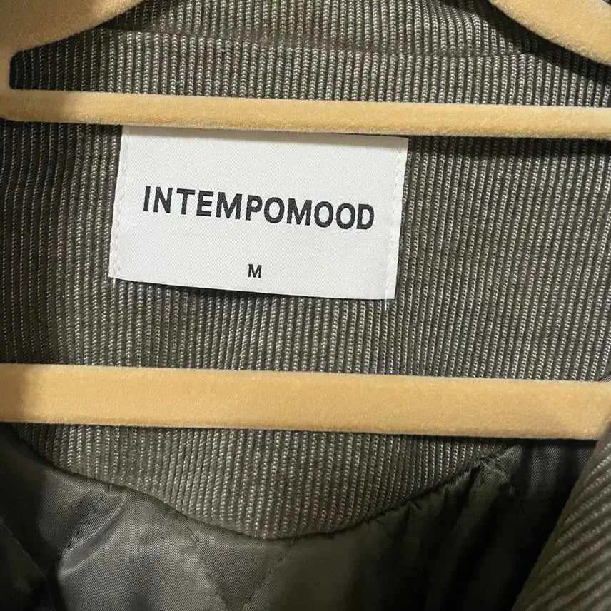 [BUNJANG] Intempo Mood Corduroy Bomber Jacket Khaki M / 인템포무드 코듀로이 봄버 자켓 카키 M