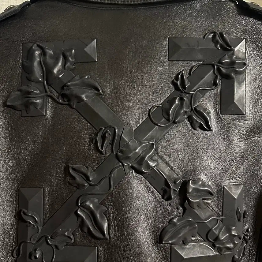 [BUNJANG] Off-White Leather Biker Jacket / 오프화이트 가죽 블랙 레더 바이커 자켓