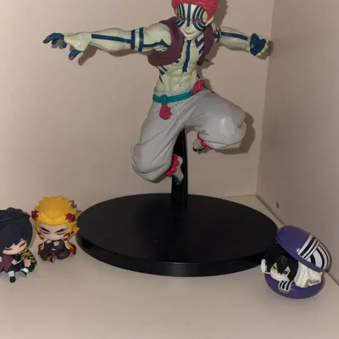 [BUNJANG] Demon Slayer Akaza Figure / 귀칼 아카자 피규어 양도