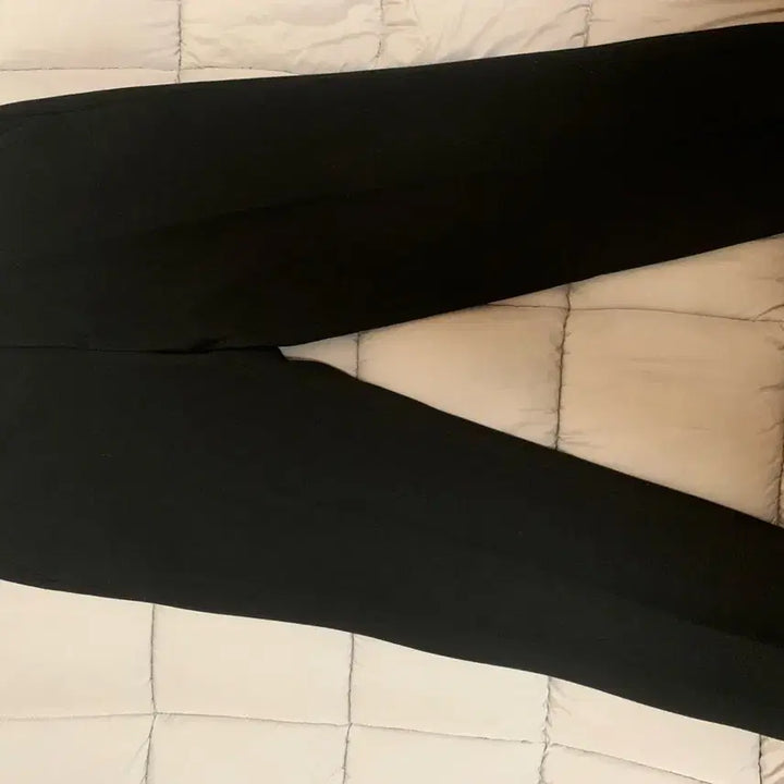 [BUNJANG] 82 EIGHTSECONDS Black Slim Fit Slacks / 무료배송 82 에잇세컨즈 블랙 베이직 슬림 핏 슬랙스