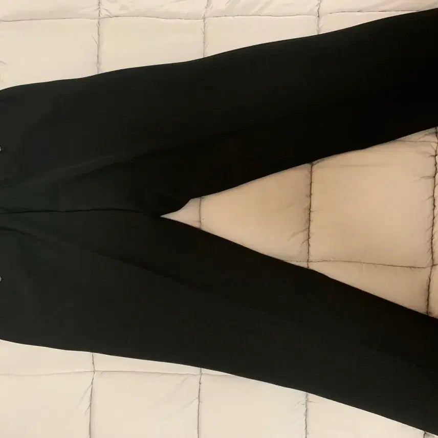 [BUNJANG] 82 EIGHTSECONDS Black Slim Fit Slacks / 무료배송 82 에잇세컨즈 블랙 베이직 슬림 핏 슬랙스