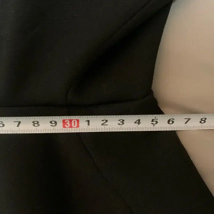 [BUNJANG] 82 EIGHTSECONDS Black Slim Fit Slacks / 무료배송 82 에잇세컨즈 블랙 베이직 슬림 핏 슬랙스