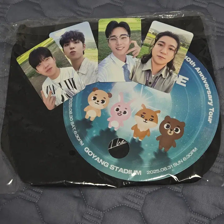[BUNJANG] Day6 Concert Goods Bundle Set / 데이식스 콘서트 굿즈 가방 포카 일괄