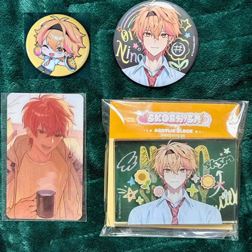 [BUNJANG] SCORSESE NINO Sunday Goods Bundle Set / (일괄) 스코시즘 니노 선데이 굿즈 아크릴 블록 + 캔뱃지 + 랜티큘러