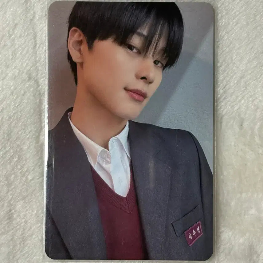 [BUNJANG] The Boyz Juyeon Necktie Popup Photocard / 더보이즈 주연 넥타 팝업 트레카