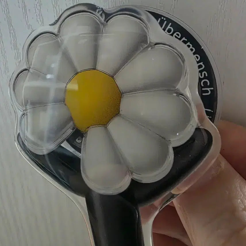 [BUNJANG] G-Dragon Daisy GripTok for MagSafe / 지드래곤 데이지 그립톡 맥세이프