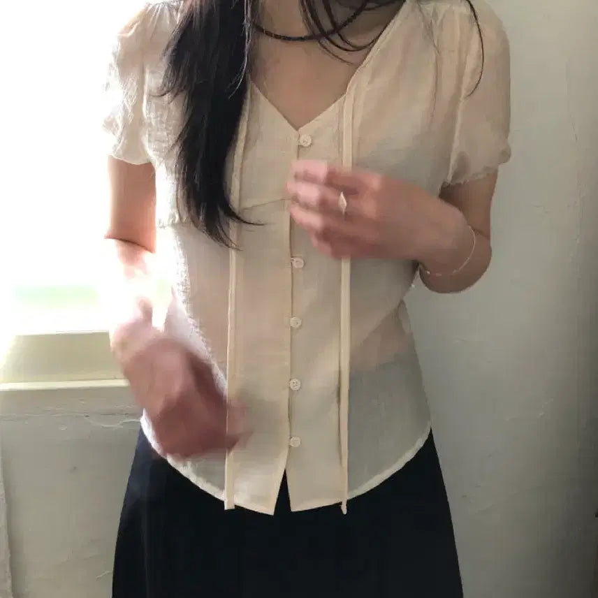 [BUNJANG] Our_F Pure Ribbon Blouse Cream Color / 아워프 퓨어 리본 블라우스 크림컬러