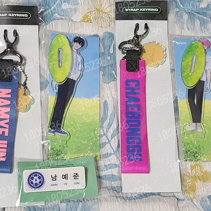 [BUNJANG] PLAVE Bambi Acrylic Stand &amp; Strap Keyring Set / 플레이브 예준 밤비 여섯번째여름 아크릴스탠드 스트랩키링 명찰