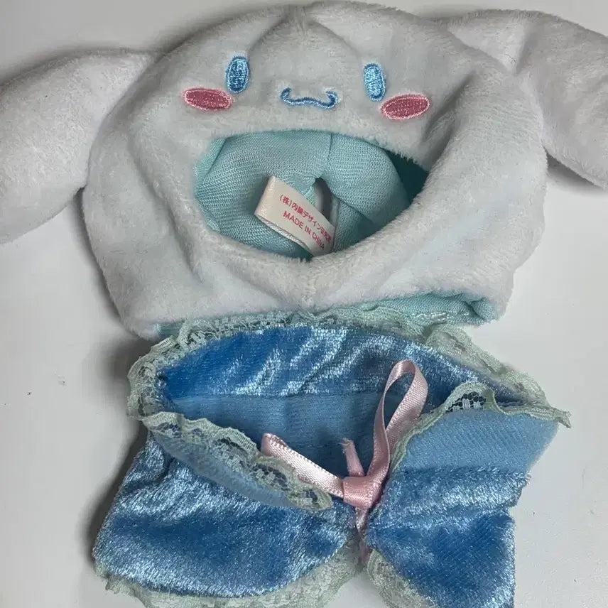[BUNJANG] Cinnamoroll Hat and Cape Set / 시나모롤 인형옷