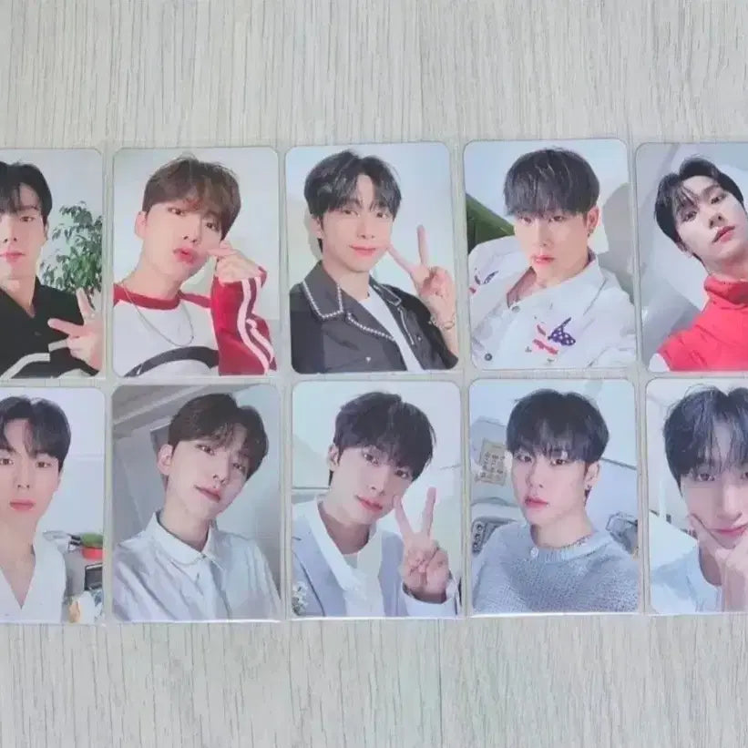 [SOLD OUT] 급처] 몬스타엑스 2024 시즌그리팅 일괄 특전포카 포함