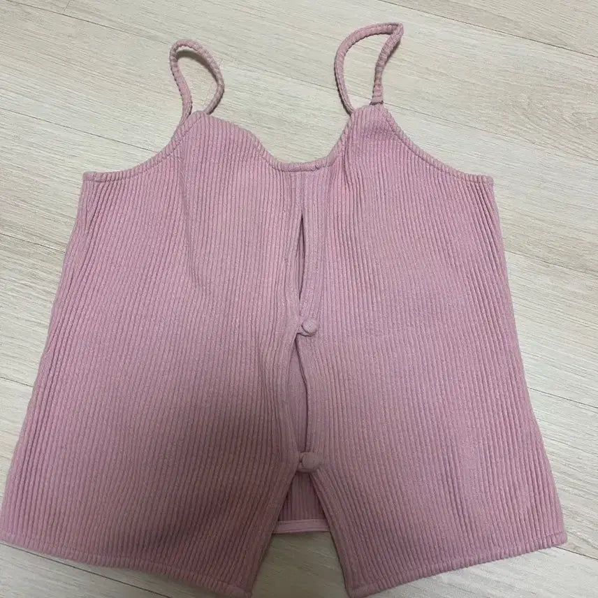 [BUNJANG] Overdue Flare Pink Strap Tank Top / 오버듀플레어 핑크 끈 나시