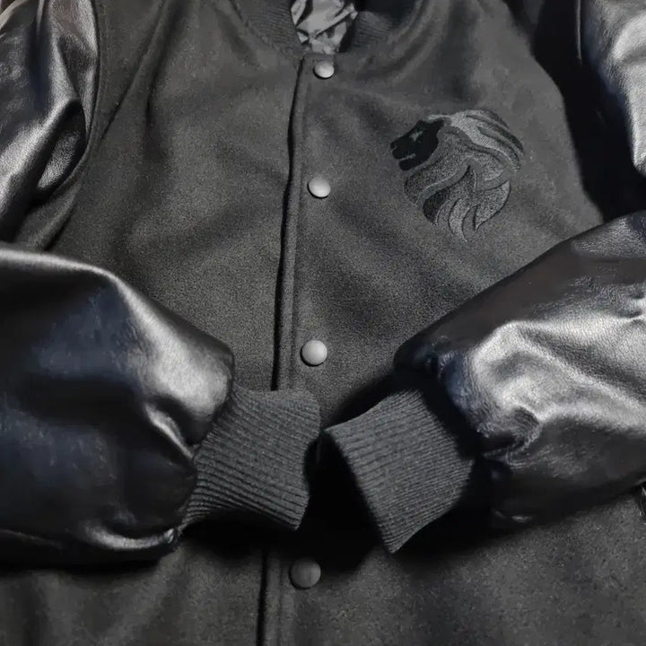 [BUNJANG] Kyung Hee University Varsity Jacket All Black (Size L) / 경희대학교 과잠 학잠 바시티 자켓 올블랙 사이즈 100 L