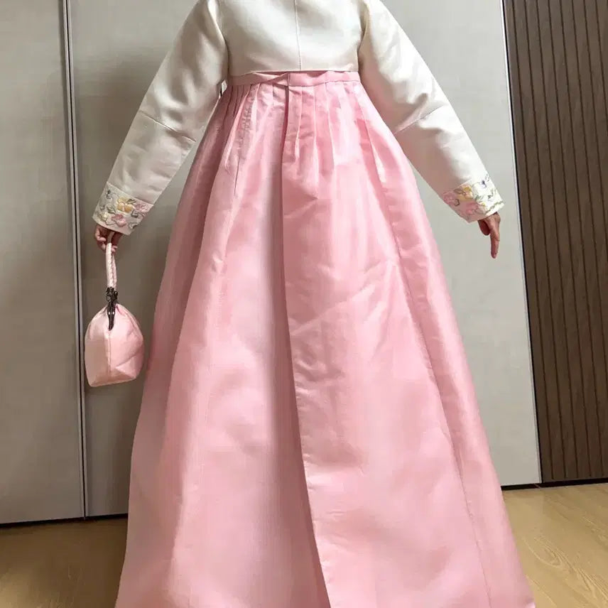 [BUNJANG] Traditional Korean Hanbok Full Set (55 Size) / 고급 여성 한복 풀세트(저고리,조끼,치마,속치마,가방) 55사이즈