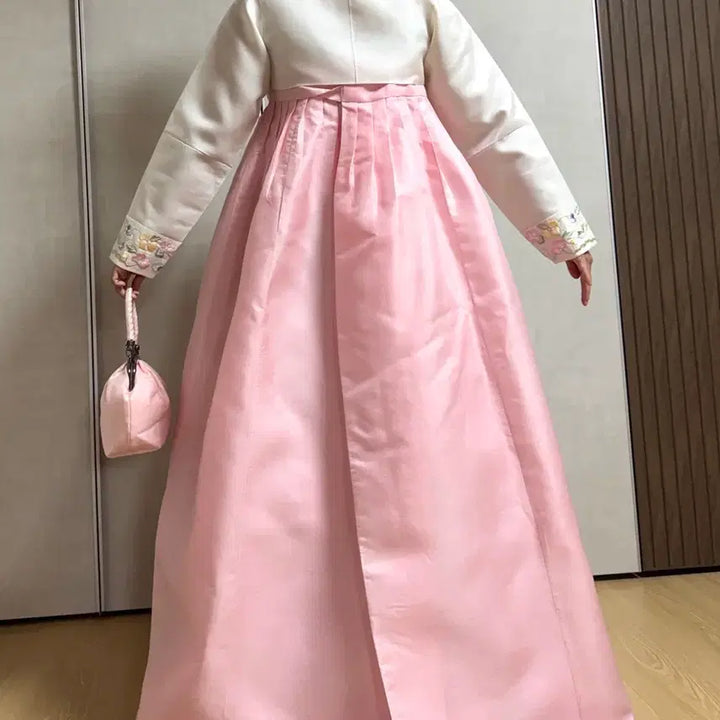 [BUNJANG] Traditional Korean Hanbok Full Set (55 Size) / 고급 여성 한복 풀세트(저고리,조끼,치마,속치마,가방) 55사이즈