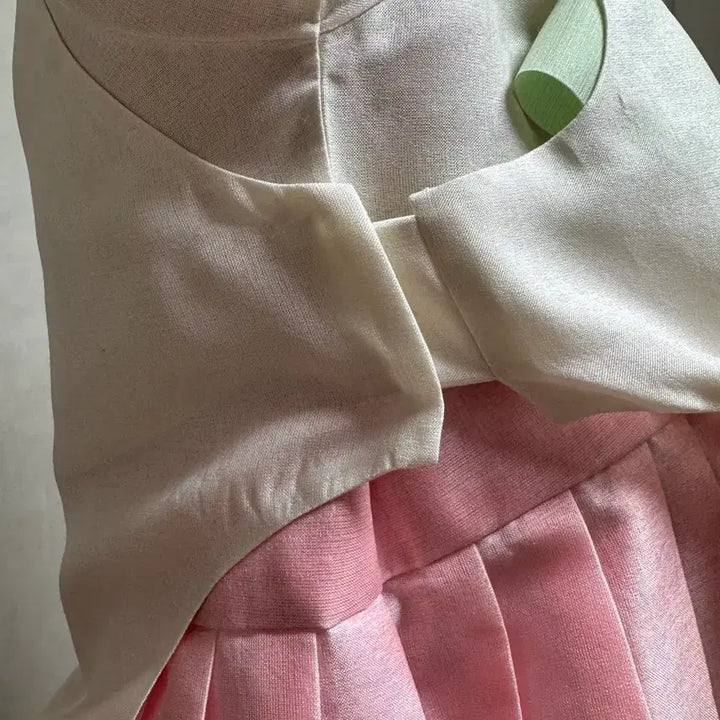 [BUNJANG] Traditional Korean Hanbok Full Set (55 Size) / 고급 여성 한복 풀세트(저고리,조끼,치마,속치마,가방) 55사이즈