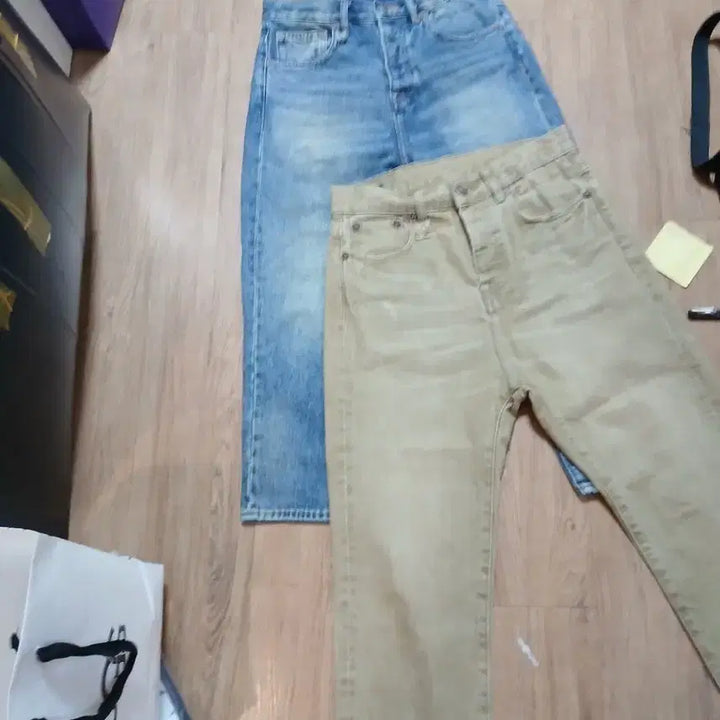 [BUNJANG] TRIMS Jeans Set (Blue/Beige) 25 / 새상품.청바지 2벌 세트 (블루/베이지)25
