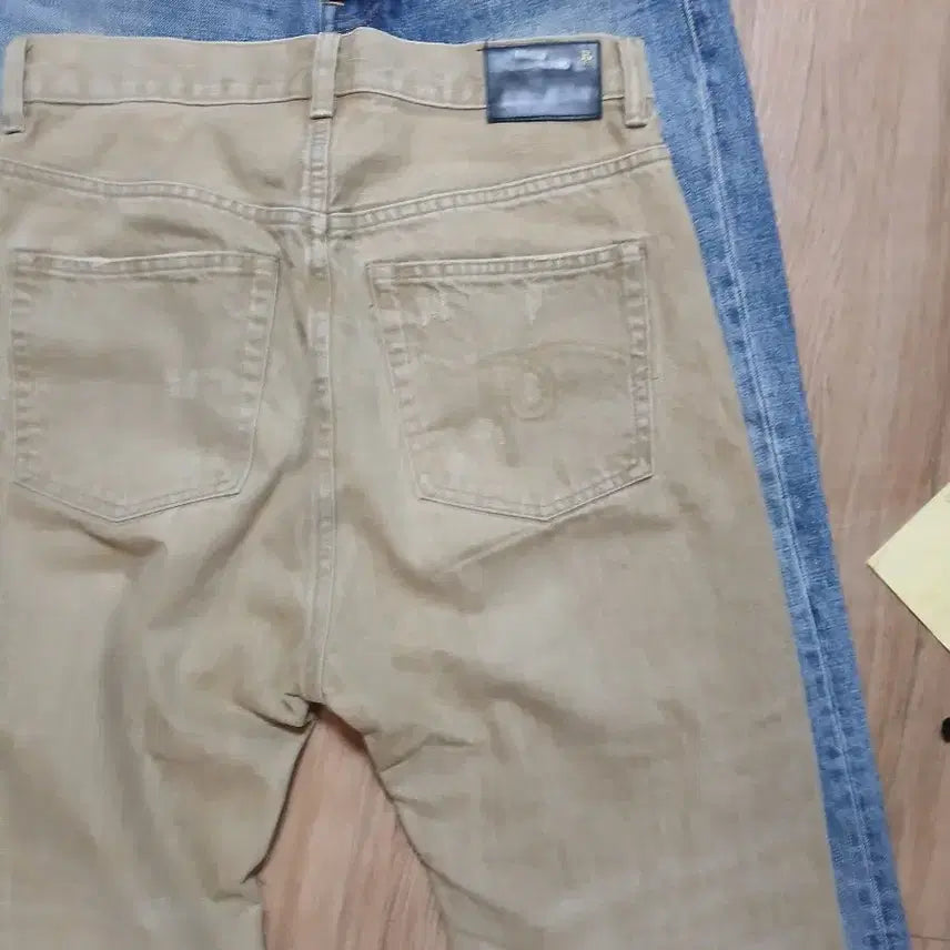 [BUNJANG] TRIMS Jeans Set (Blue/Beige) 25 / 새상품.청바지 2벌 세트 (블루/베이지)25