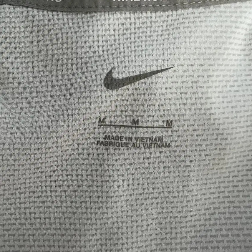 [BUNJANG] Nike Essential Windbreaker Jacket (Size M) / [M] 나이키 에센셜 바람막이