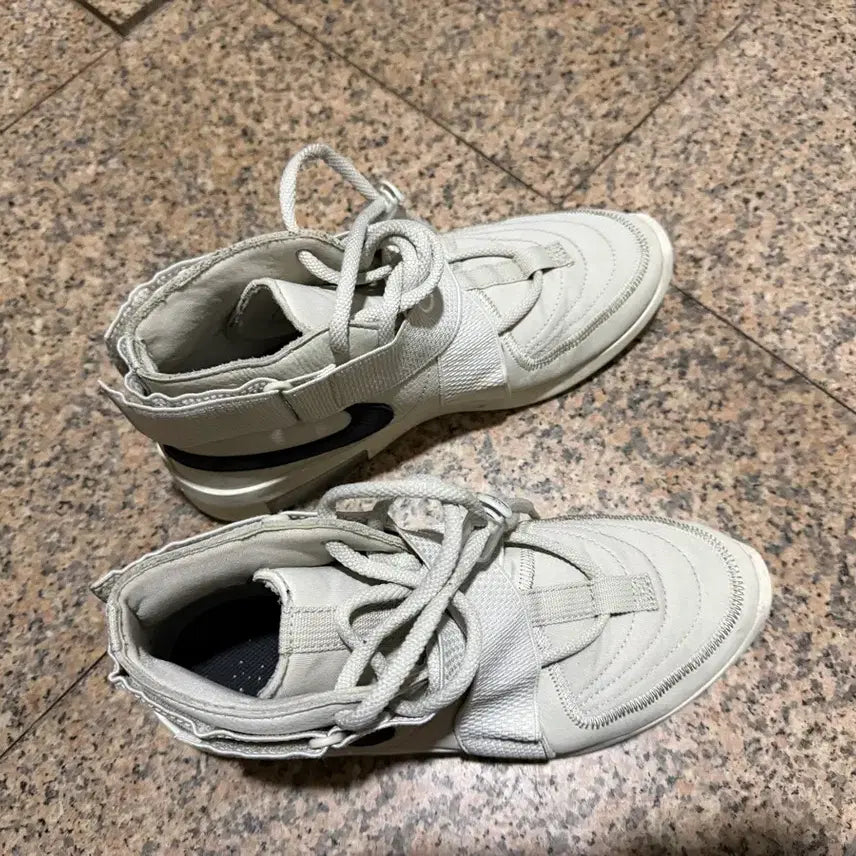 [BUNJANG] Nike Air Raid Light Bone Sneakers (255) / 나이키 피어오브갓 에어 레이드라이트본 스니커즈 운동화 255