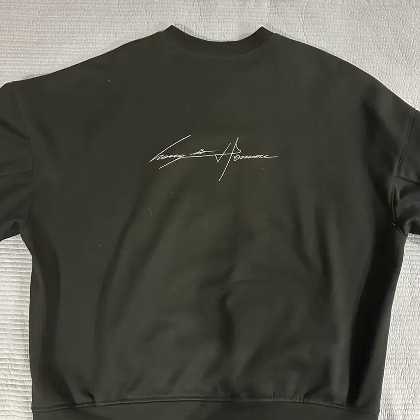 [BUNJANG] Songzio Homme Embroidered Crewneck Sweatshirt / 송지오옴므 24시즌 자수 크루넥 50사이즈
