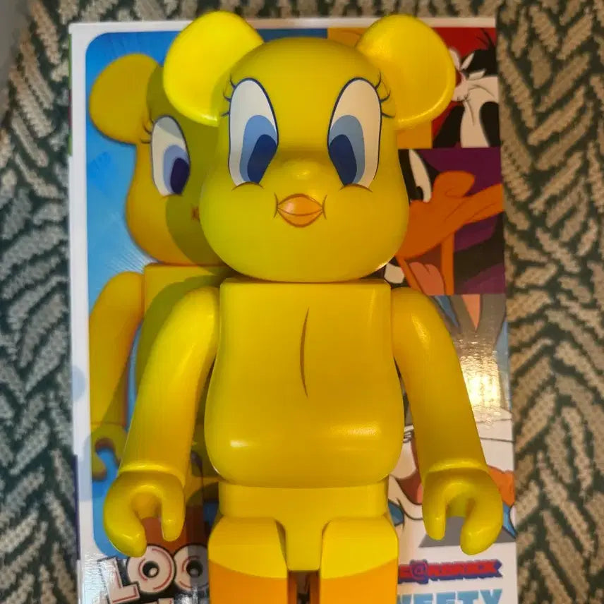 [BUNJANG] Looney Tunes Tweety 400% Bearbrick / 루니 툰,트위티 400%베어브릭