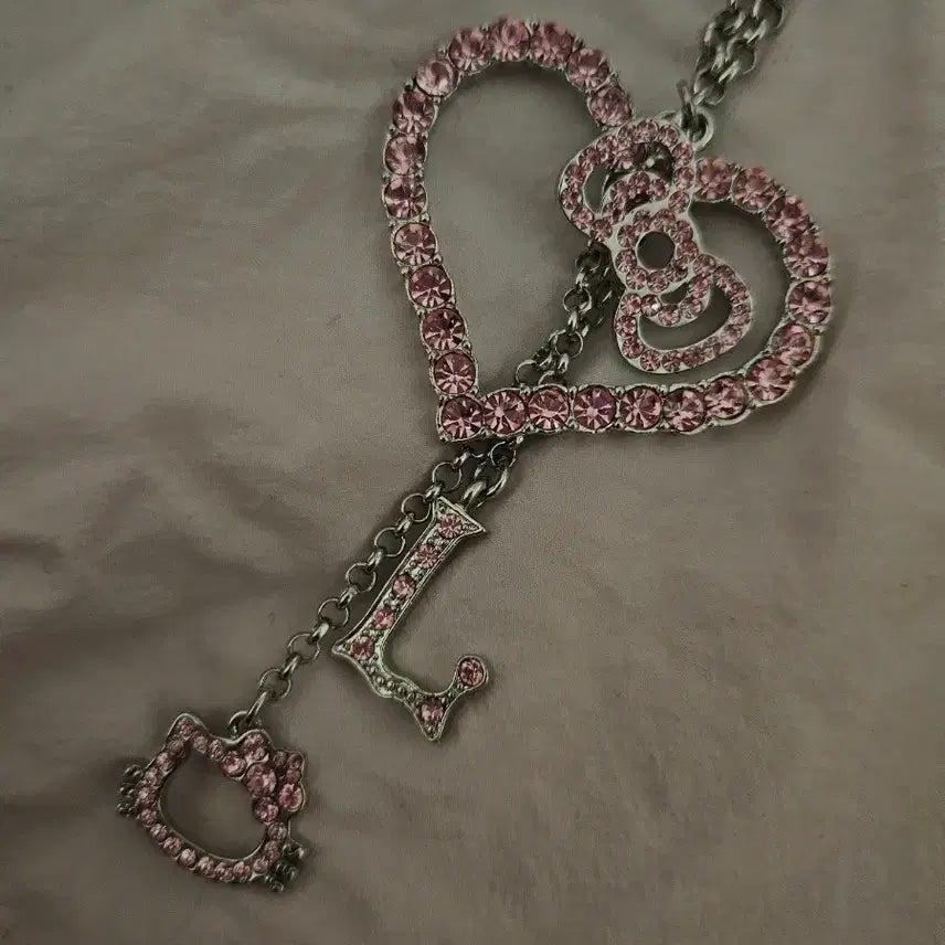 [BUNJANG] Liz Lisa Vintage Gyaru Hello Kitty Keychain / 리즈리사 고전 갸루 키티 키링