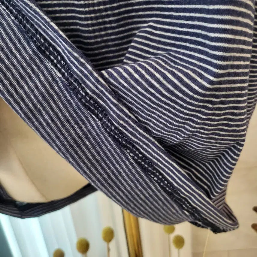 [BUNJANG] Loose Fit Striped Long Sleeve T-shirt / 스트라이프 긴팔 티셔츠 루즈핏