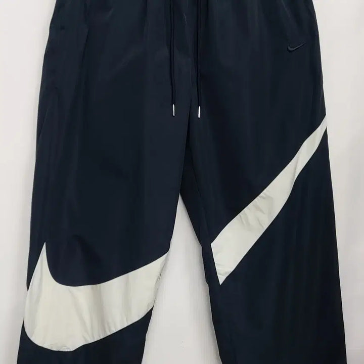 [BUNJANG] Nike Swoosh Woven Pants (Black) / 나이키 L/34 스우시 우븐 팬츠. BK. A