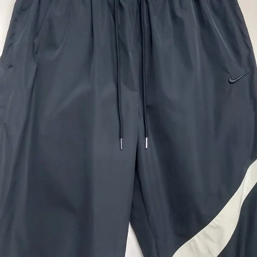 [BUNJANG] Nike Swoosh Woven Pants (Black) / 나이키 L/34 스우시 우븐 팬츠. BK. A