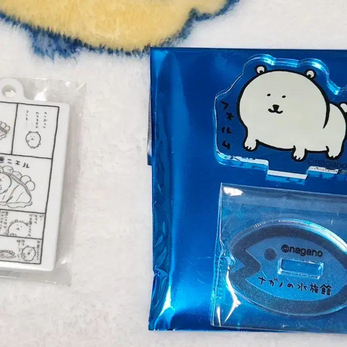 [BUNJANG] Nongdamgom Shirokuma Acrylic Stand &amp; Keyring Bundle Set / 농담곰 시로쿠마 랜덤 아크릴 스탠드 키링 일괄 양도합니다