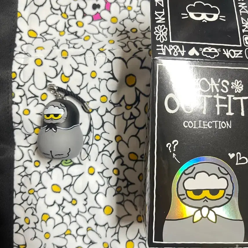[BUNJANG] Joanne Friends Joa Figure Keychain / 조앤프렌즈 조아 피규어 키링 블랙