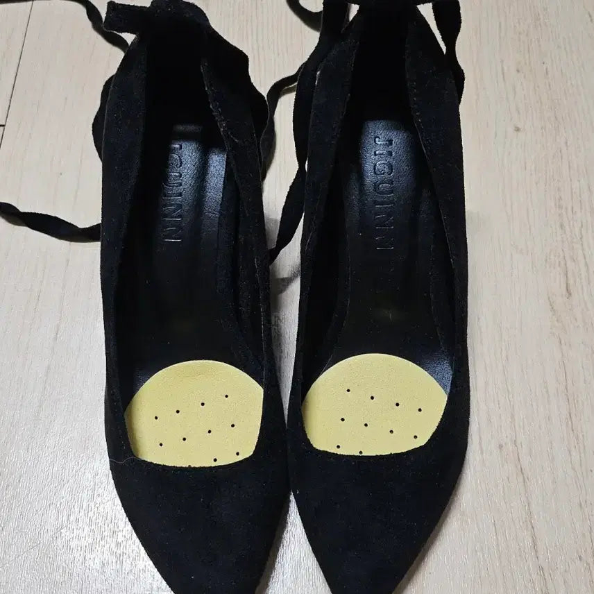 [BUNJANG] Zicolini Suede Black Pumps / 지꼴리니 스웨이드 블랙 펌프스힐