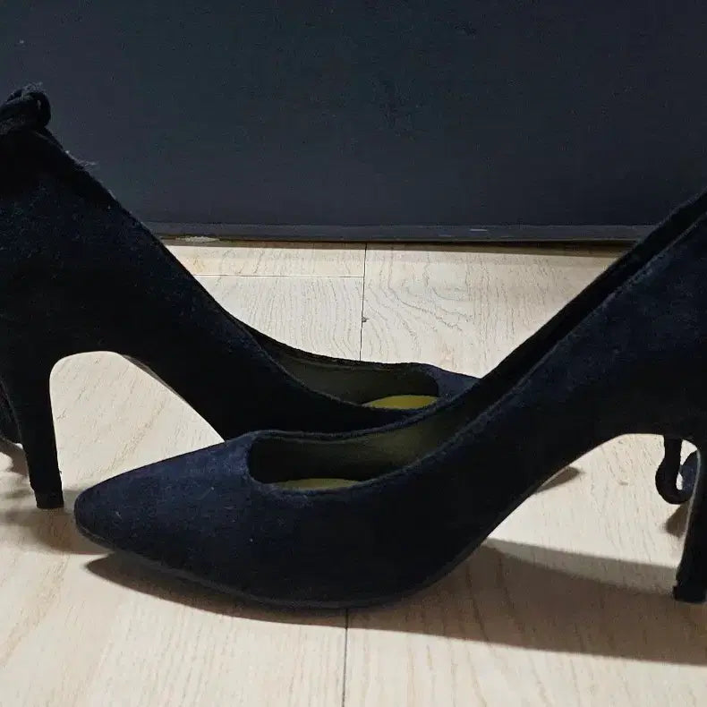 [BUNJANG] Zicolini Suede Black Pumps / 지꼴리니 스웨이드 블랙 펌프스힐