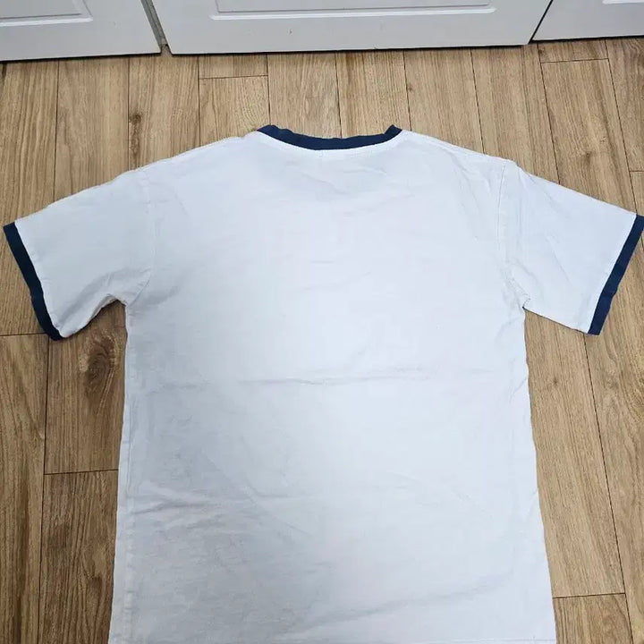 [SOLD OUT] 흰색 반팔 티셔츠 L사이즈 (170/88A)