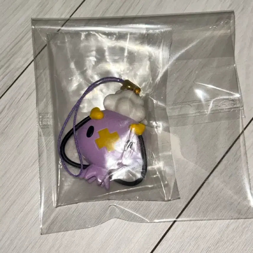 [SOLD OUT] 포켓몬 납작 마스코트 페탄코 키링 흔들풍손