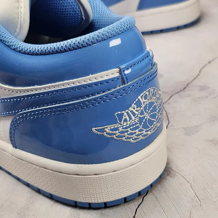[BUNJANG] Nike Jordan 1 Low SE White Legend Blue Sneakers / 나이키 280 조던 1 로우 SE 화이트 레전드 블루 새제품