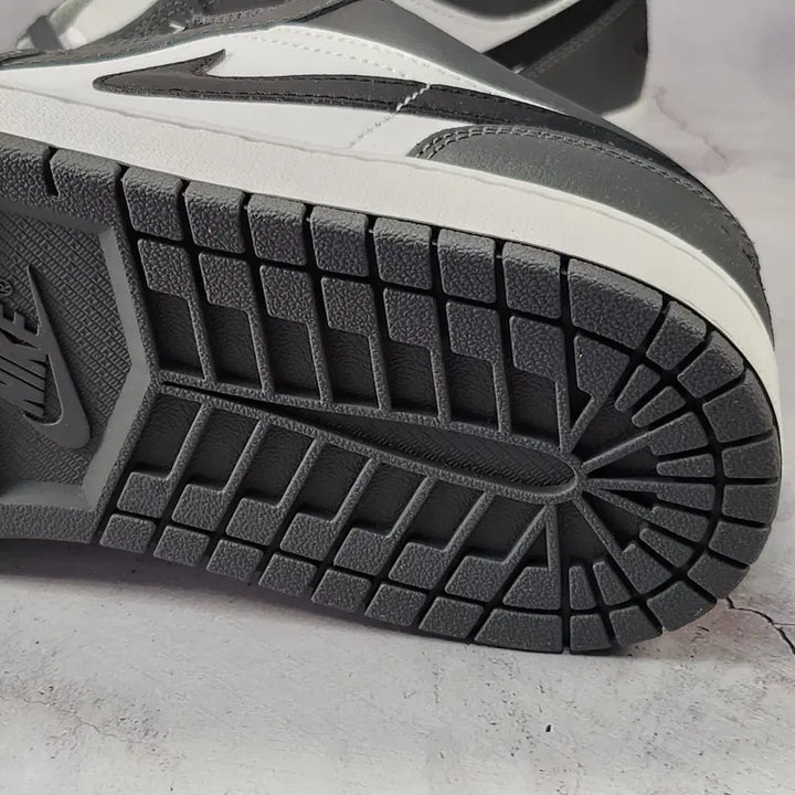 [BUNJANG] Nike Jordan 1 Low White Iron Grey Sneakers / 나이키 280 조던 1 로우 화이트 아이언 그레이 새제품
