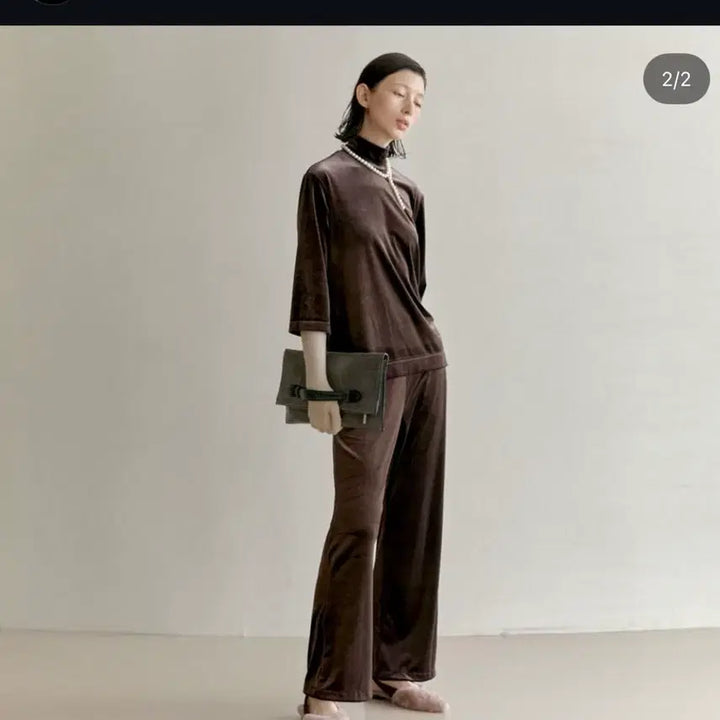 [BUNJANG] MIKVE Velvet Turtleneck Top and Wide Pants Set / MIKVE 미크베 벨벳 소재 터틀넥 상하의 세트 55