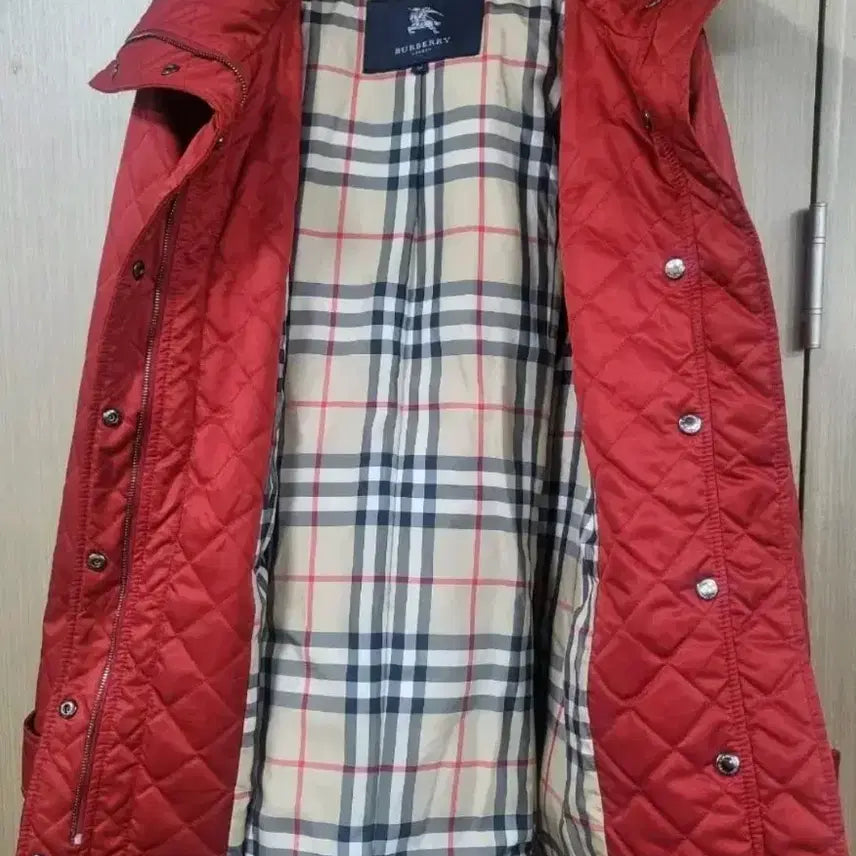 [BUNJANG] Burberry Quilted Jacket / 버버리 후드 탈부착 퀼팅 자켓 38