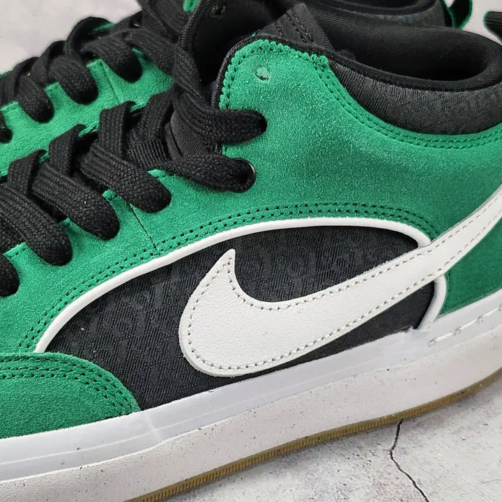 [BUNJANG] Nike SB React Leo Malachite Black Sneakers (280) / 나이키 280 SB 리액트 레오 말라카이트 블랙 새제품