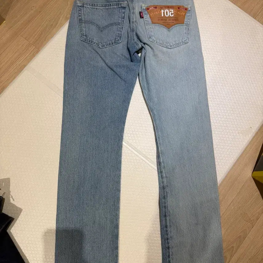 [BUNJANG] VETEMENTS Denim Pants / 베트멍 데님팬츠