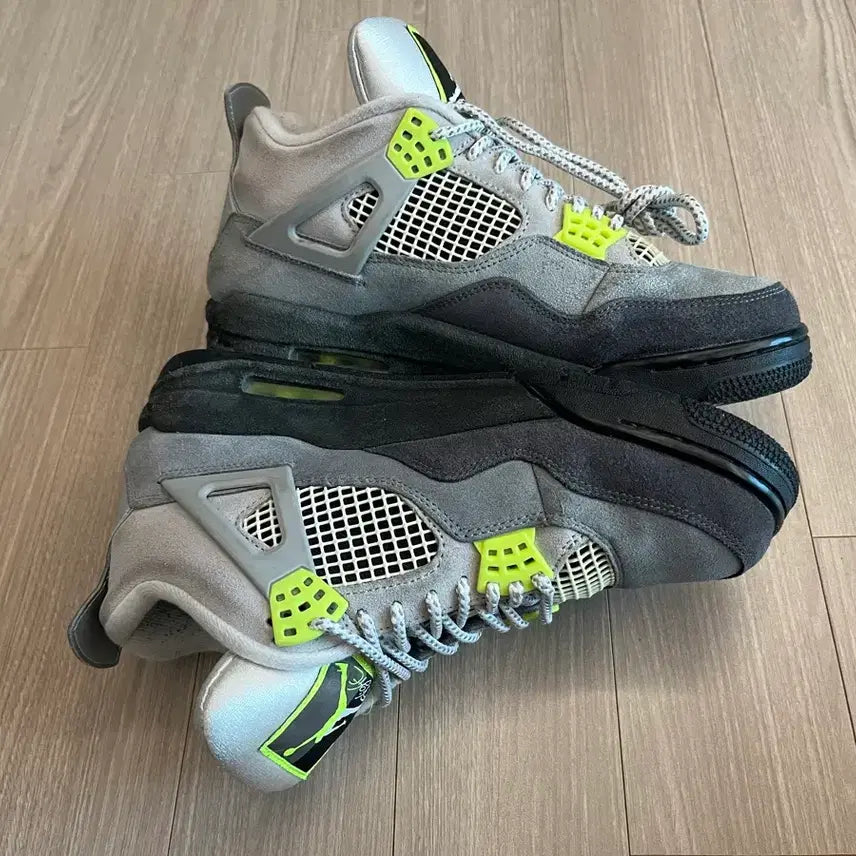[BUNJANG] Nike Air Jordan 4 Neon 95 Sneakers / 나이키 에어조던4 네온95 형광 265