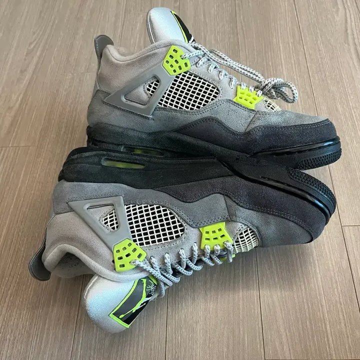[BUNJANG] Nike Air Jordan 4 Neon 95 Sneakers / 나이키 에어조던4 네온95 형광 265