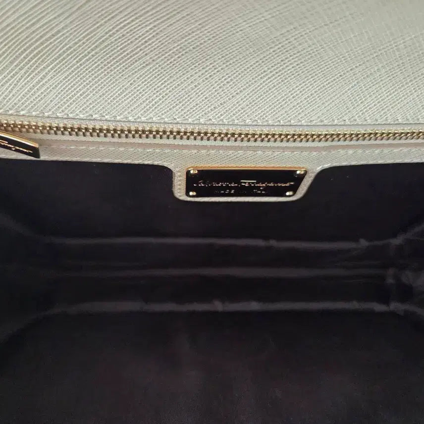 [BUNJANG] Ferragamo Vara Ribbon Chain Bag Purple / 페라가모 바라 리본 체인백 퍼플/ 고급컬러/구성O 상태좋음