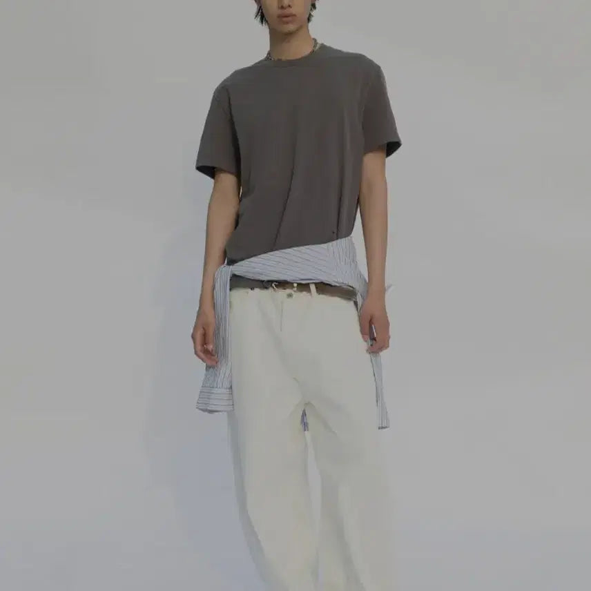 [SOLD OUT] 쿠어 데미지드 크롭 티셔츠 coor 팝니다