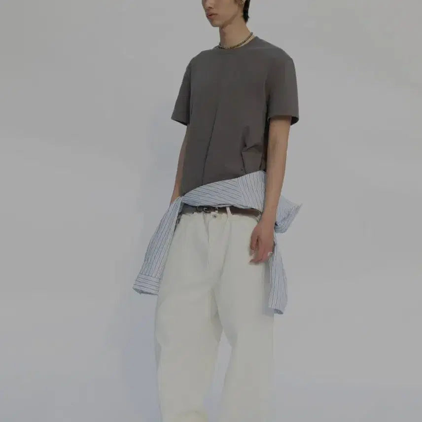 [SOLD OUT] 쿠어 데미지드 크롭 티셔츠 coor 팝니다