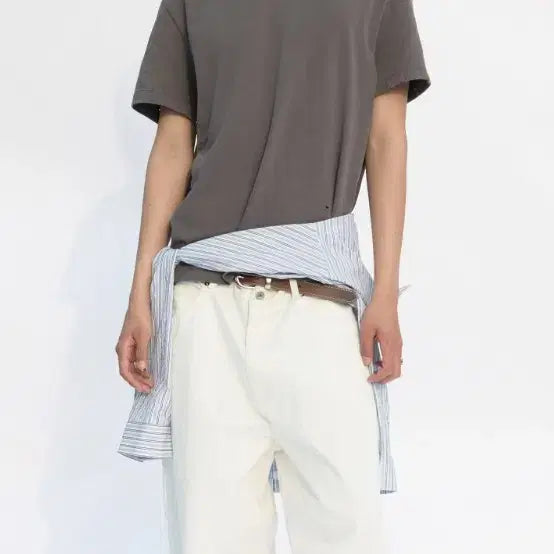 [SOLD OUT] 쿠어 데미지드 크롭 티셔츠 coor 팝니다