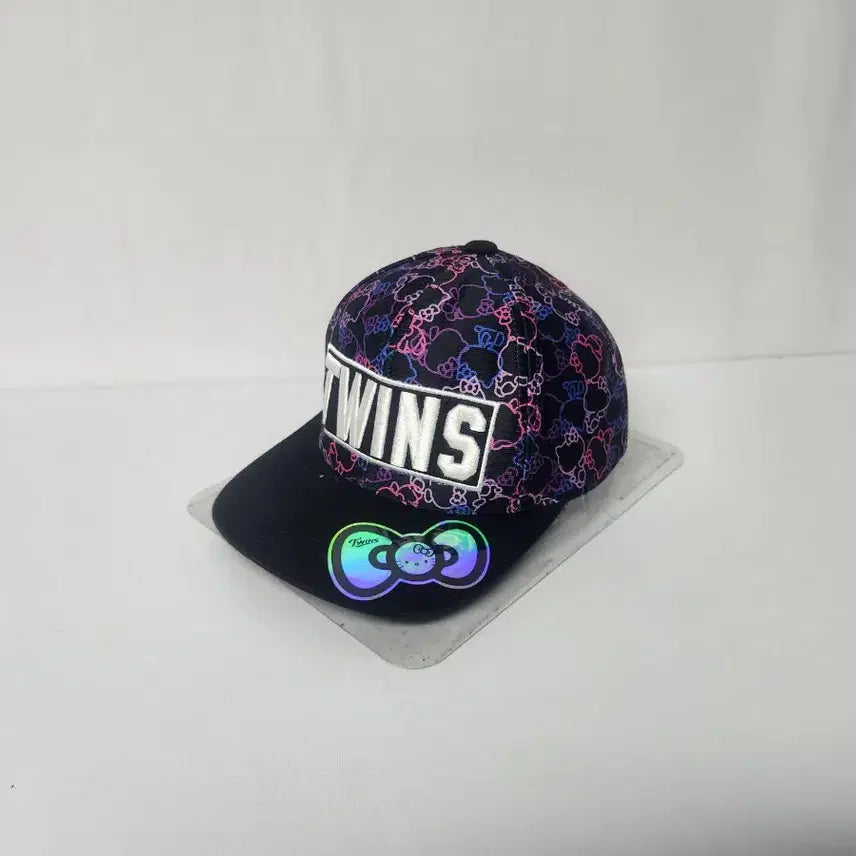 [BUNJANG] LG Twins Hello Kitty Snapback Hat / 모자)LG트윈스 고전 헬로키티 스냅백 FREE