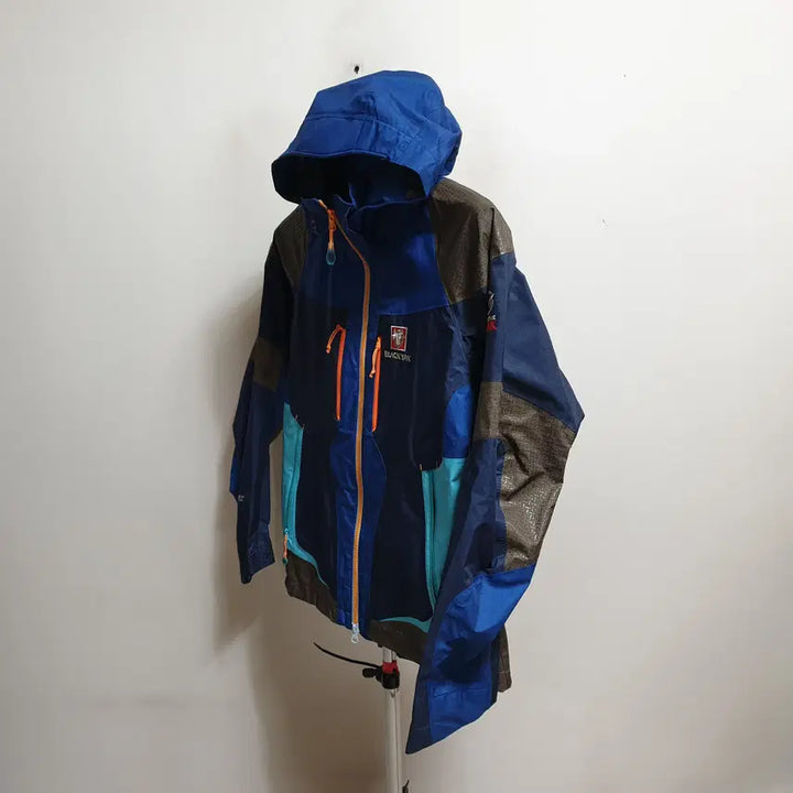 [BUNJANG] Black Yak Gore-Tex Hooded Windbreaker Jacket (95) / 블랙야크고어텍스후드바람막이점퍼/95