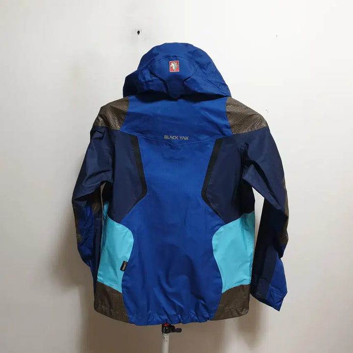 [BUNJANG] Black Yak Gore-Tex Hooded Windbreaker Jacket (95) / 블랙야크고어텍스후드바람막이점퍼/95
